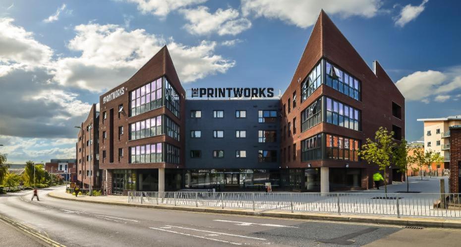Zeni Central Exeter Studios Экстерьер фото