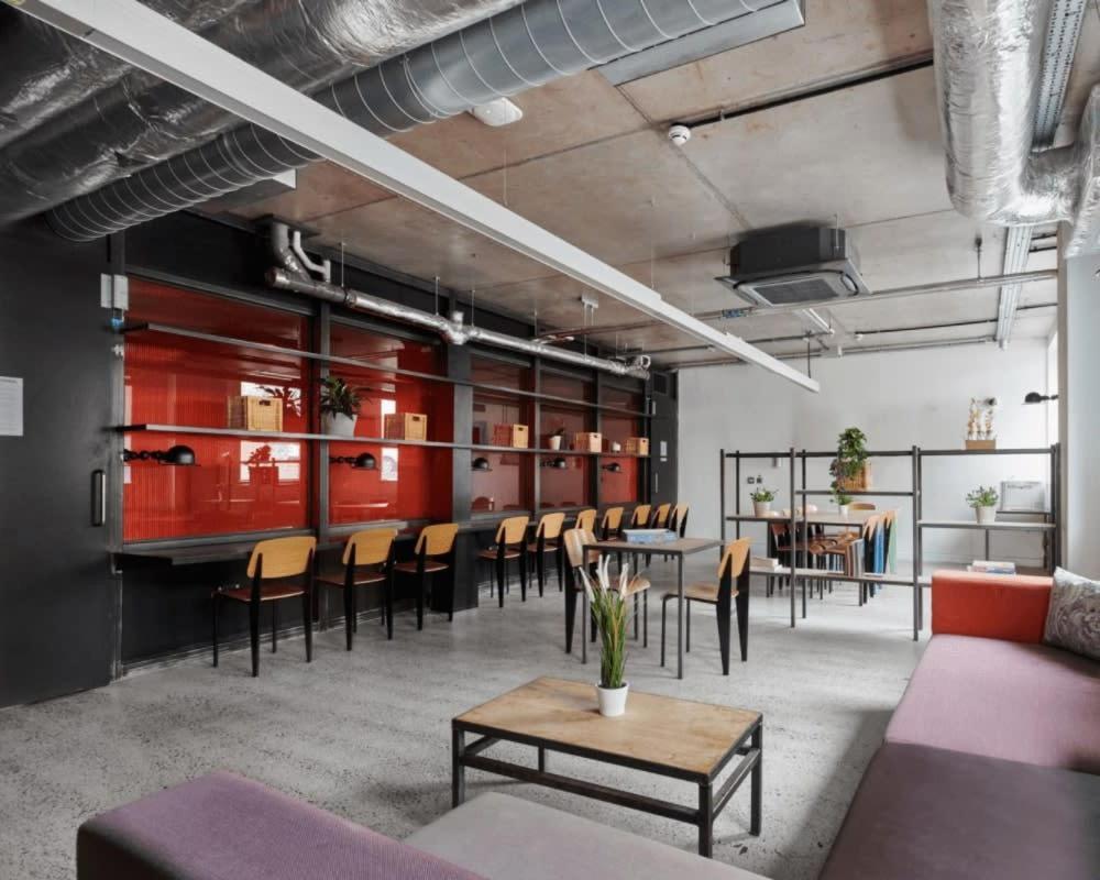 Zeni Central Exeter Studios Экстерьер фото